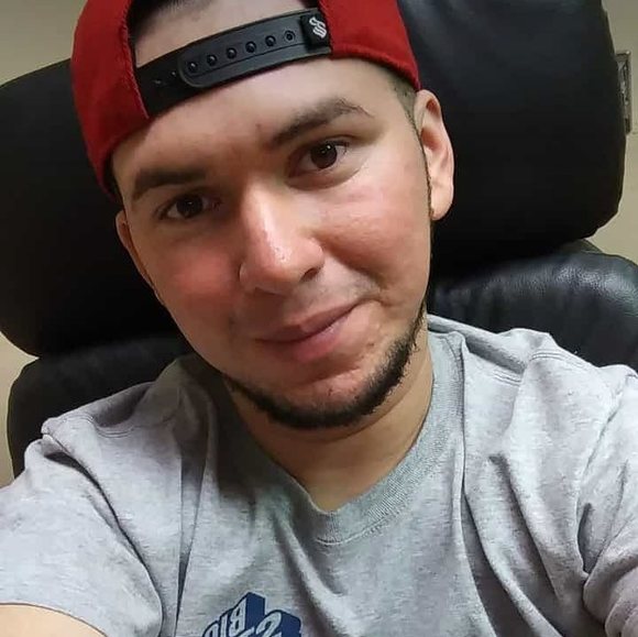 Profile Picture of Cristian Carballo (@carballin94) on Poshmark