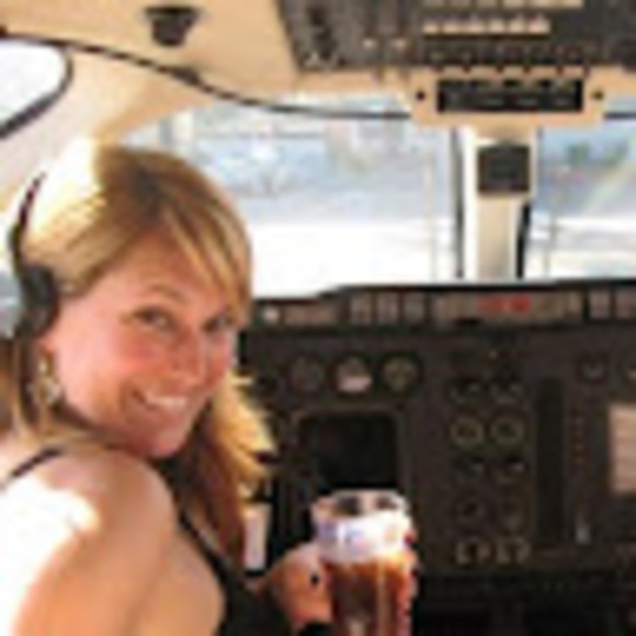 Profile Picture of Heather Rongerude (@hrongerude) on Poshmark