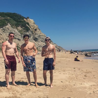 Profile Picture of Steamboat_Willy (@Dan__Williams_) on Twitter