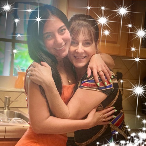 Profile Picture of Reina betancourt Fernando masvidal (@reinabetan) on Poshmark