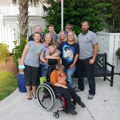 Profile Picture of Chandra Kerr (@Shoplady04) on Twitter