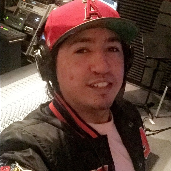 Profile Picture of Chris Ledesma (@ledesmac) on Poshmark