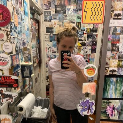 Profile Picture of Tess Wilkinson (@tessinrl) on Twitter