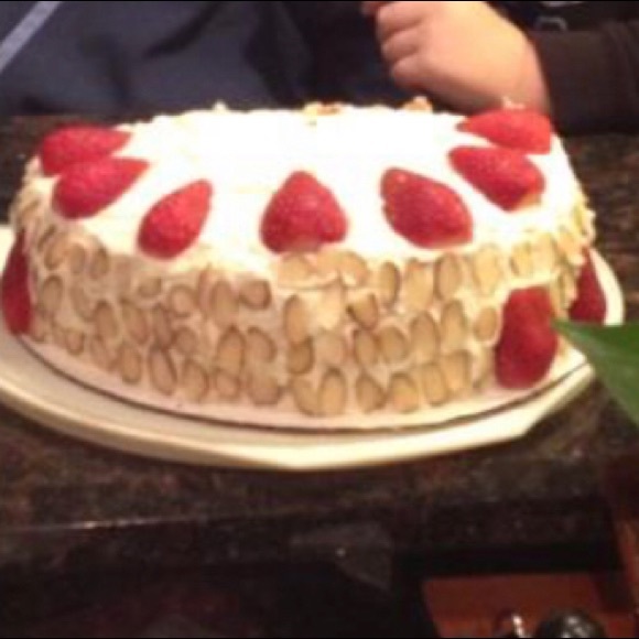 Profile Picture of Amy Hebert (@jahebert1) on Poshmark