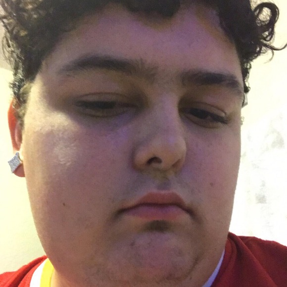 Profile Picture of Zack Murray (@zackmurray) on Poshmark