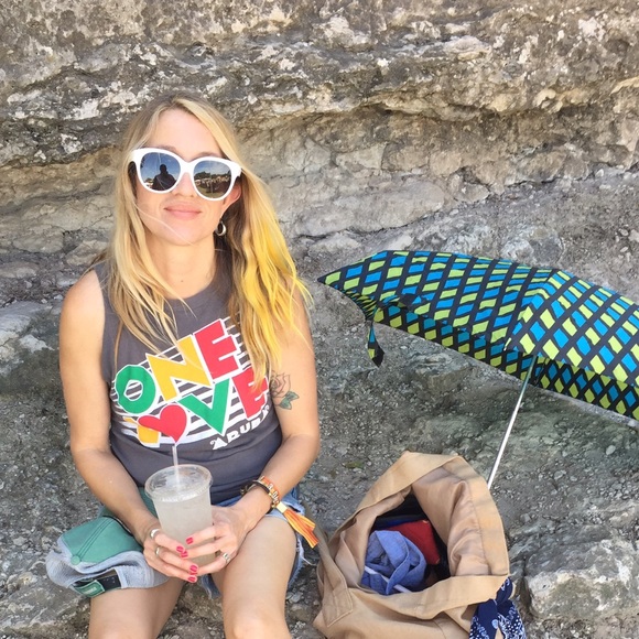 Profile Picture of Adriana Wiedeman (@adriannie) on Poshmark