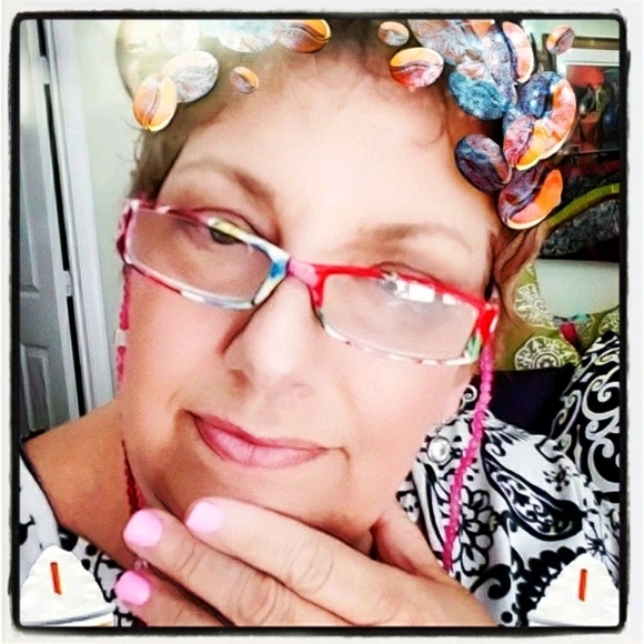 Profile Picture of Stacey Rubin (@xraymom922) on Poshmark