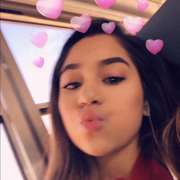 Heather Gfrerer - Poshmark Profile Picture of Heather Gfrerer (@heathergfrerer) on Poshmark