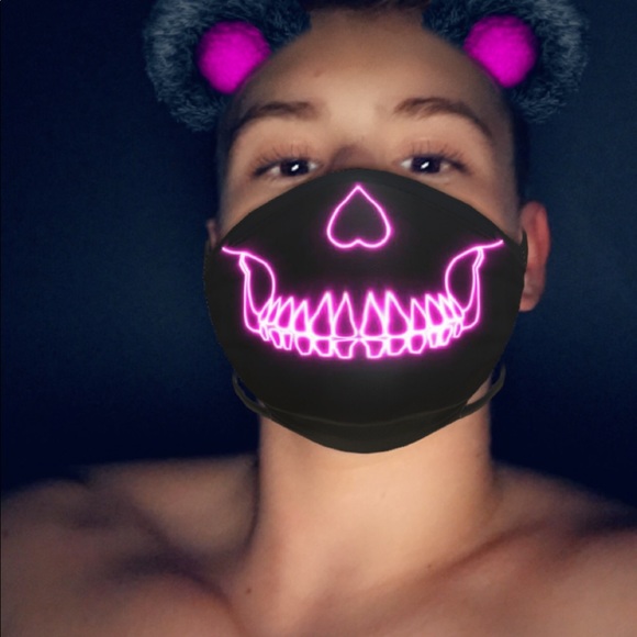 Profile Picture of Andrew Flick (@aflick1) on Poshmark