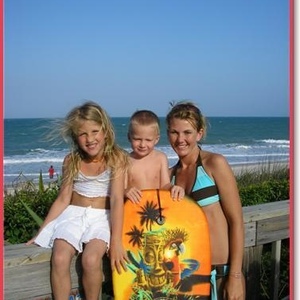 Profile Picture of Kara Combs (@ckcd3) on Myspace