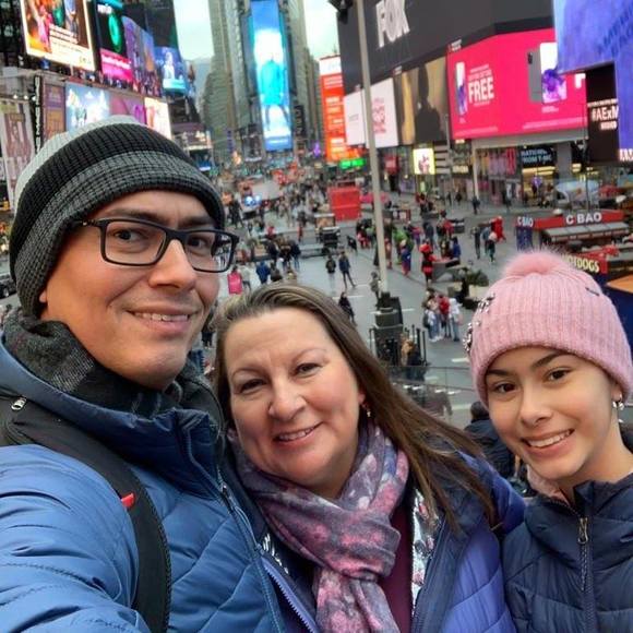 Profile Picture of Daniel Ardila (@dfa681) on Poshmark