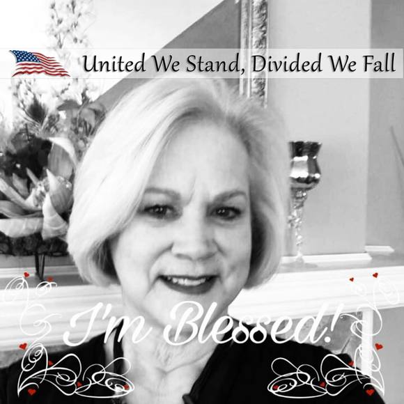 Profile Picture of Jodi Kinzinger (@bkinzinger) on Poshmark