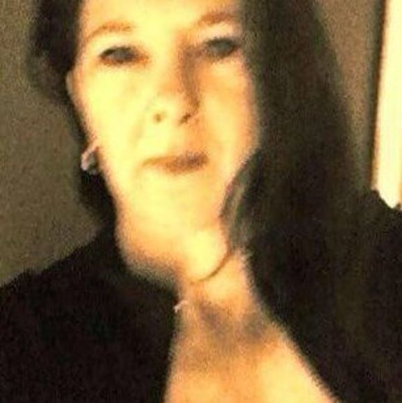 Jacqui Daniels - Poshmark Profile Picture of Jacqui Daniels (@jacqui_daniels) on Poshmark