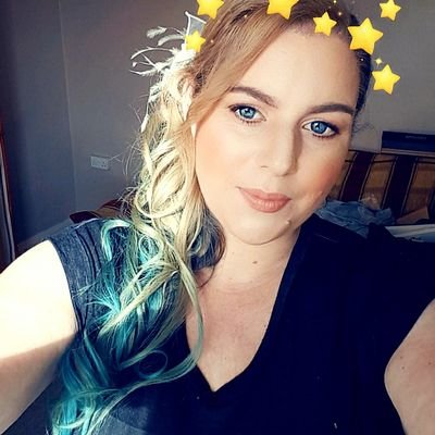 Profile Picture of Rach (@rachel4444) on Twitter
