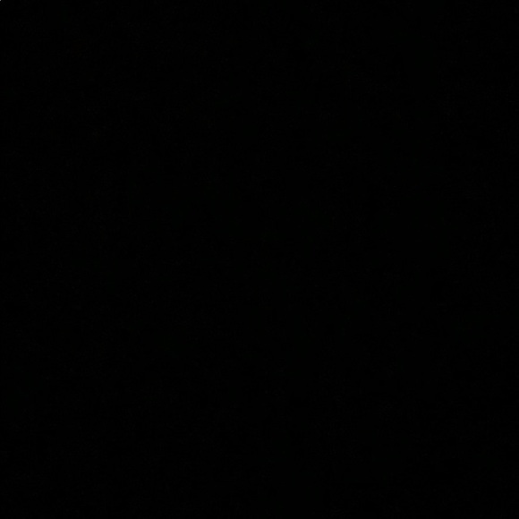 Profile Picture of Crystal Pino (@cryxxxtal) on Poshmark