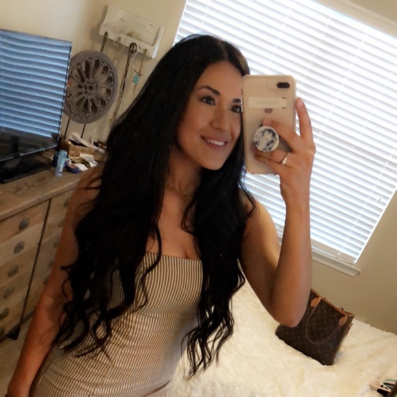 Profile Picture of Alyssa Ledesma (@alyssacledesma) on Poshmark