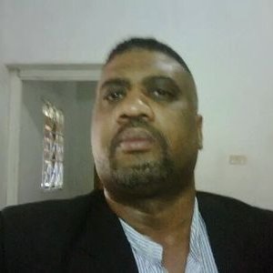 Profile Picture of Devon Roberts (@deven1966) on Twitter