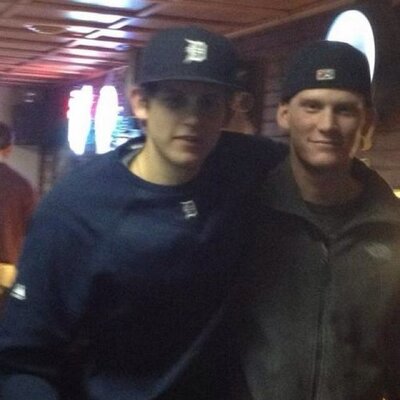 Profile Picture of Zach Erb (@Ares1330) on Twitter