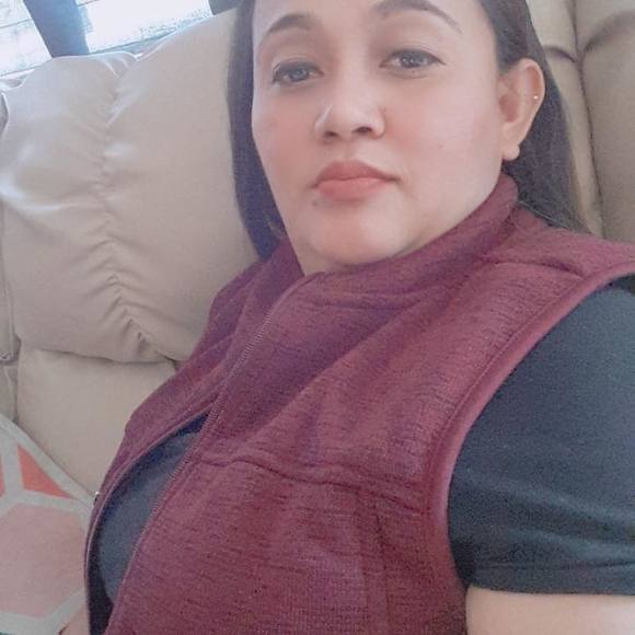 Profile Picture of Gisela Ramos (@giselaramos957) on Poshmark