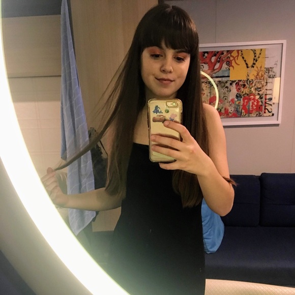 Profile Picture of Nicole Pinnella (@nikkipinn) on Poshmark