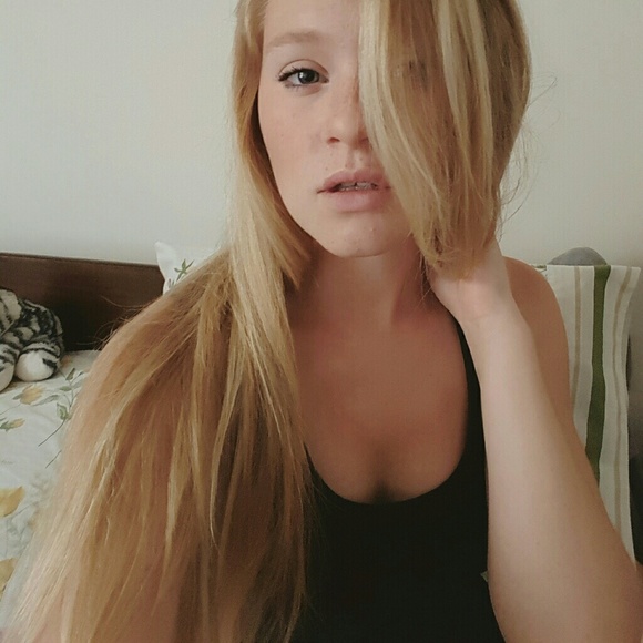 Profile Picture of Theresa Skorupa (@theresaskorupaa) on Poshmark