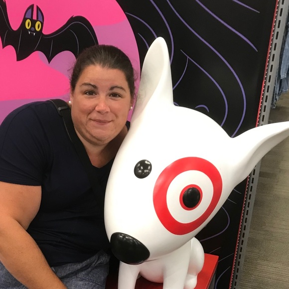 Profile Picture of Christina Valletta (@c_valletta) on Poshmark