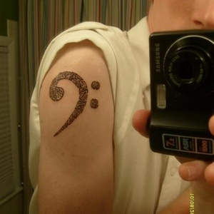 Profile Picture of Joshua Storer (@kid_the_bassist) on Myspace