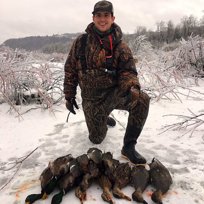 Profile Picture of Conner Bryant (@@CB_Sigature10) on Twitter