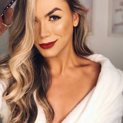 Profile Picture of Kim Fontes (@KiMCFontes) on Twitter