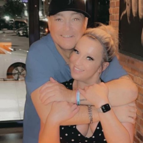 Profile Picture of Mike Camfield (@mike_camfield) on Poshmark