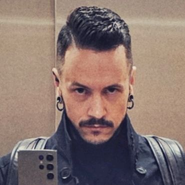 Profile Picture of Robert Luciani (@r3tex) on Tiktok