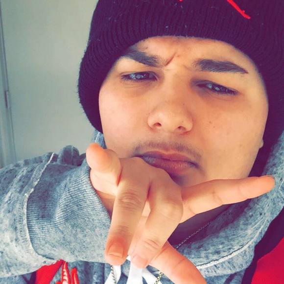 Profile Picture of Lopez Alex (@alexlopezm) on Poshmark