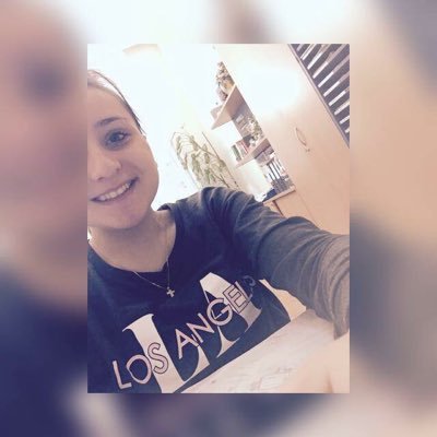 Profile Picture of Julia Pris Brenner (@PrisBrenner) on Twitter