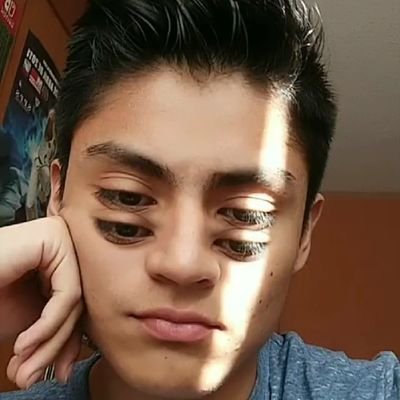 Profile Picture of Iván Almanzaon Twitter