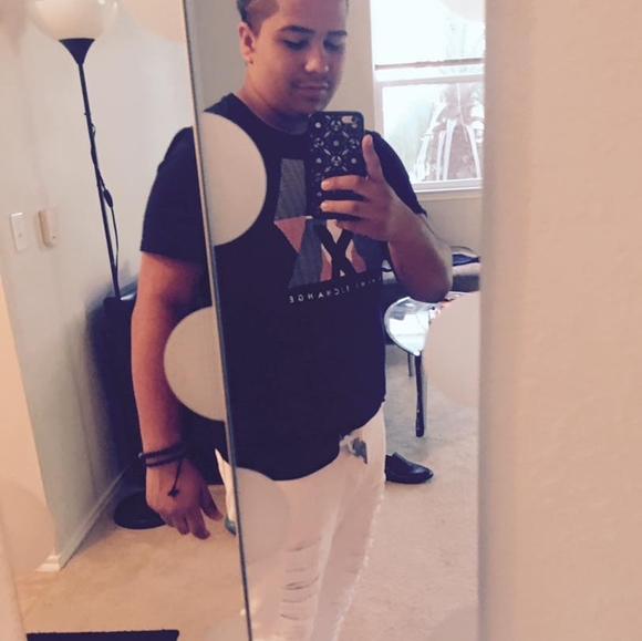 Profile Picture of Edward Estrada (@edward145) on Poshmark