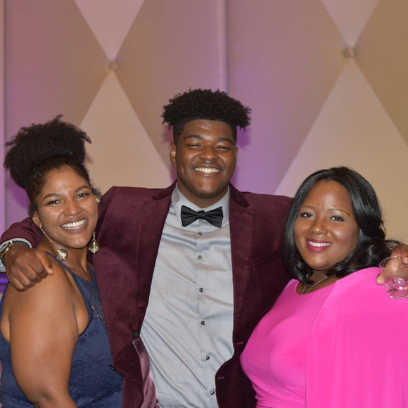 Profile Picture of Quentin Miner (@qjsdabom45) on Poshmark