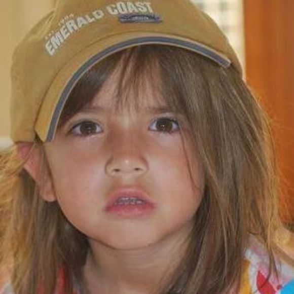 Profile Picture of Christine Larsen (@cblarsen) on Poshmark