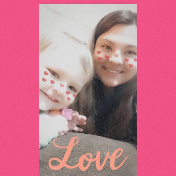 Profile Picture of Sarah Damewood (@love_you5683) on Poshmark