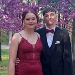 Profile Picture of Hailey Apps (@hailey.apps) on Facebook