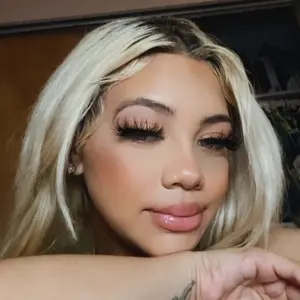 Profile Picture of   Hope this helped my queens... (@tiuw3ttz) on Tiktok