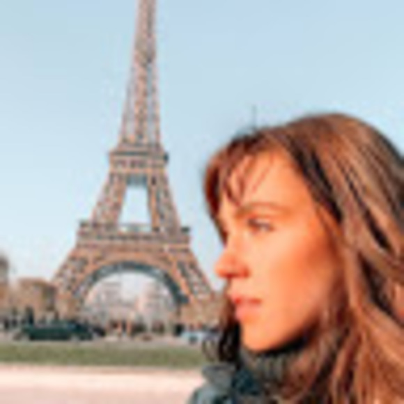 Jessika Goldsworthy - Poshmark Profile Picture of Jessika Goldsworthy (@jessikagoldswor) on Poshmark