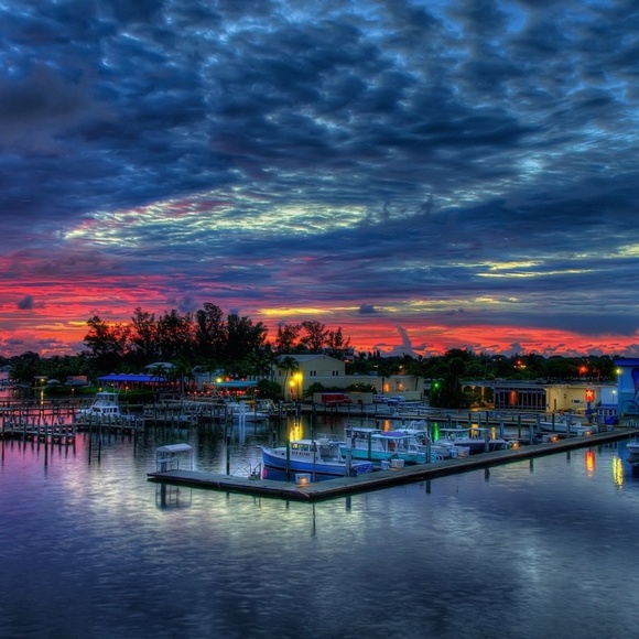 Profile Picture of Jane Lokey (@tick_fetter) on Poshmark