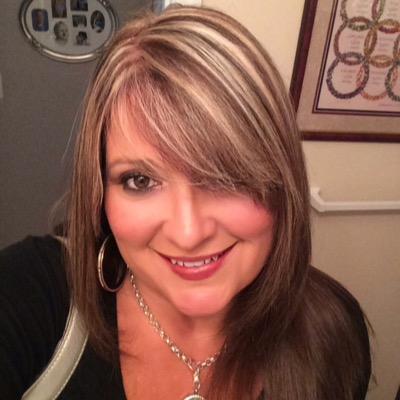 Profile Picture of Pamela Helm (@helm_pamela) on Twitter