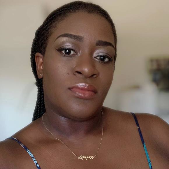 Profile Picture of Medina Colette (@medlette) on Poshmark