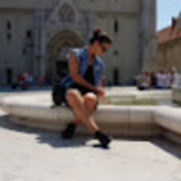 Profile Picture of Anita Rajda (@anitarajda061) on Poshmark
