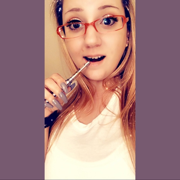 Profile Picture of Tricia Cliffton (@mstrixie69) on Poshmark