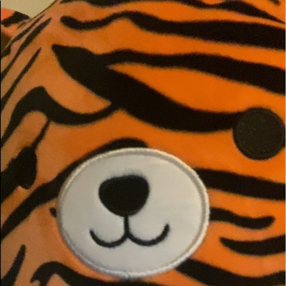 Profile Picture of Michael Chavez (@michaelchave472) on Poshmark