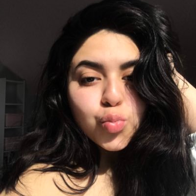 Profile Picture of 𝘢𝘳𝘦𝘭𝘺 💗 (@wdwxgs) on Twitter