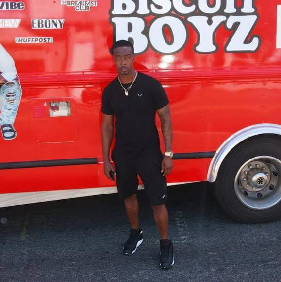 Profile Picture of Wali Muhammad iii (@biggdubb6302) on Poshmark