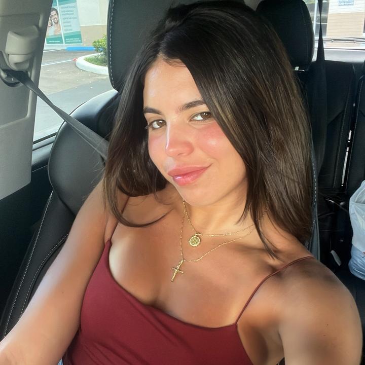 Profile Picture of ceciliarobertt (@cecilia.robertt) on Tiktok